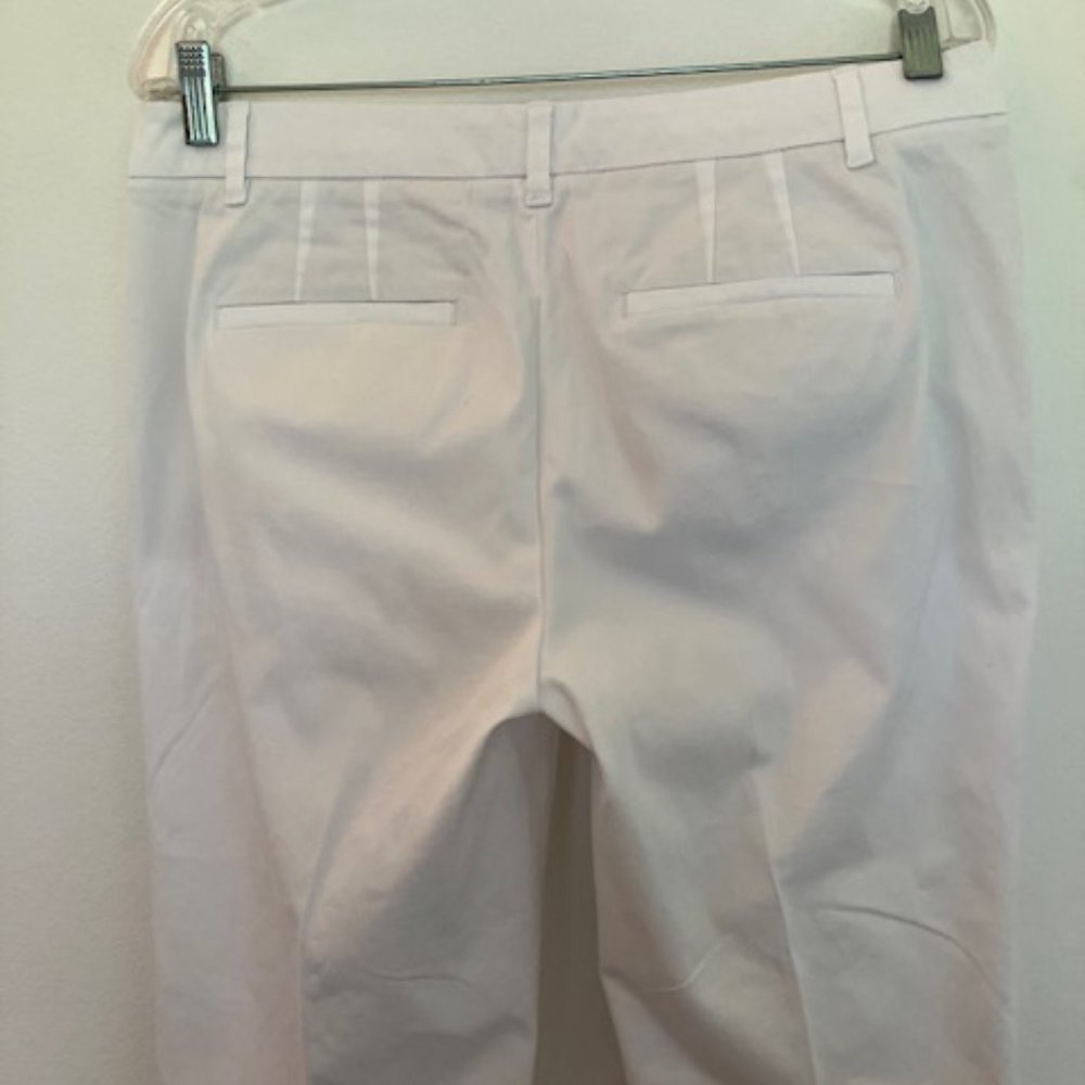 Talbots "The Perfect Skimmer" White Capri Pants Size 6 - Picture 3 of 12
